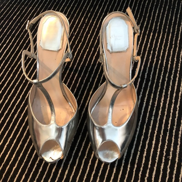 Heels - Picture 2 of 2